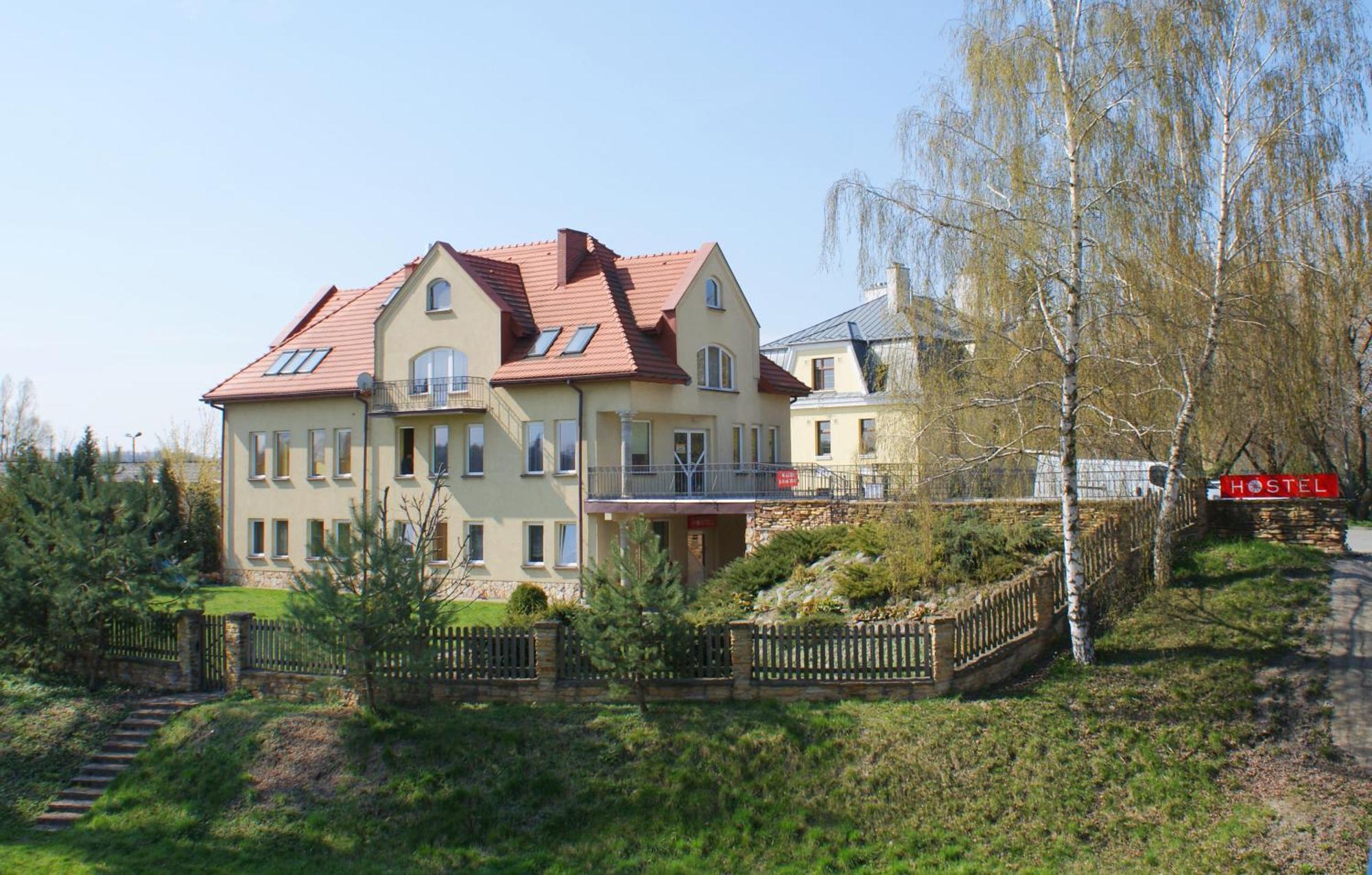 Hostel Zamosc - Pokoje Goscinne - Bezplatny Parking Exterior photo